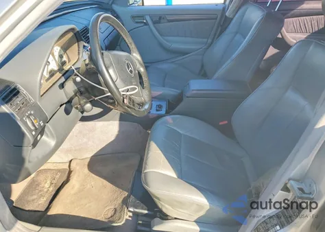 1999 Mercedes-Benz C 280 z USA, uszkodzony, nr VIN WDBHA29G8XA717843